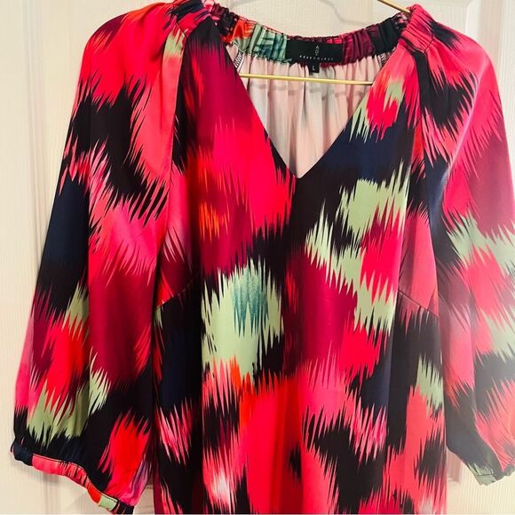 Abby Glass Vibrant Blouse - Picture 2 of 7